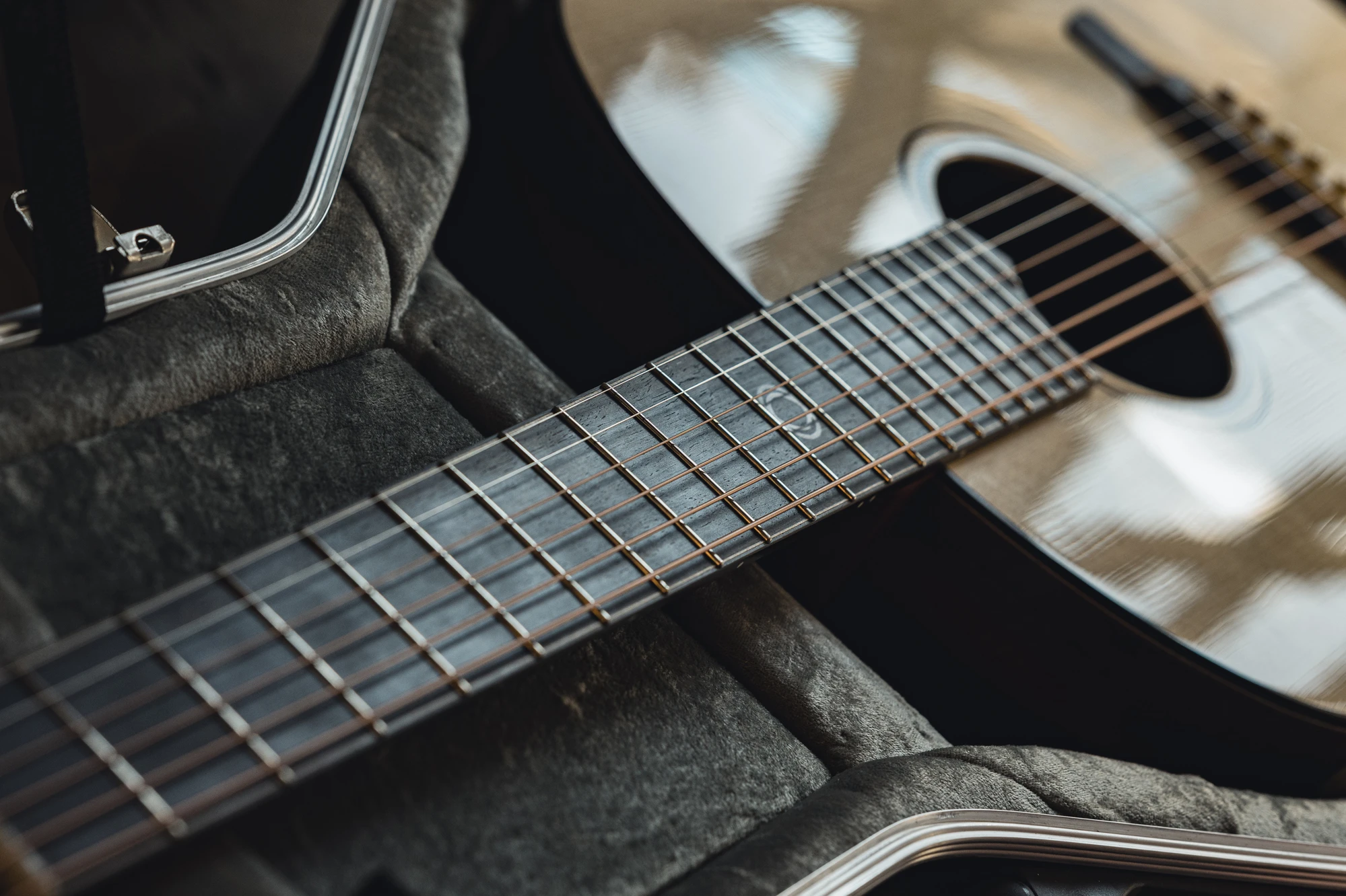 Guitar Connoisseur Stories: All English Guitars